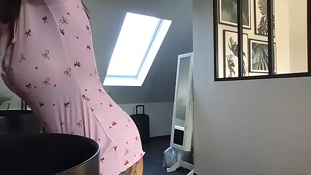 AmyStone   online show from February 8, 2026, 11:02 am