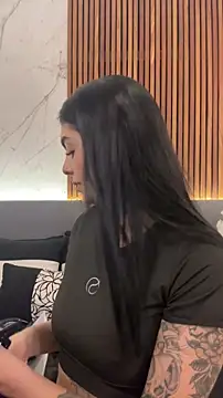 AliceRitter online show from April 14, 2026, 10:27 pm