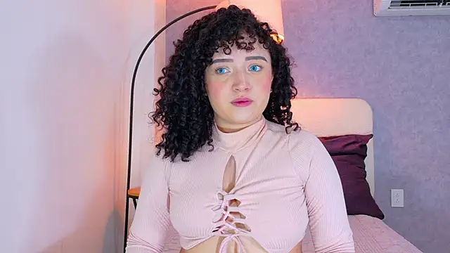 Tracielowe w online show from March 4, 2026, 3:56 am