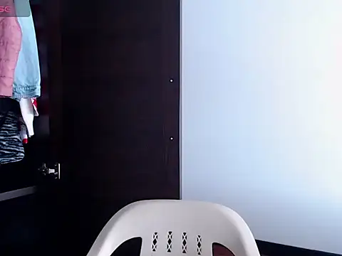 fenix colette online show from September 18, 2025, 7:27 pm