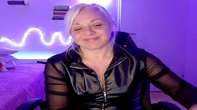 Linsy Kim online show from March 26, 2026, 10:04 pm