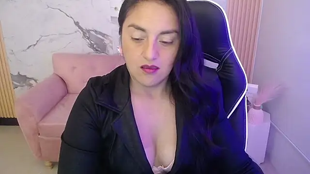 tamara ch1 online show from October 31, 2025, 3:18 am