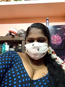 bakyasree143 online show from April 6, 2026, 9:05 pm