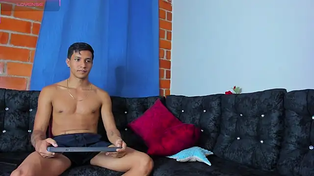 Robertmiller21 online show from October 25, 2025, 5:26 am