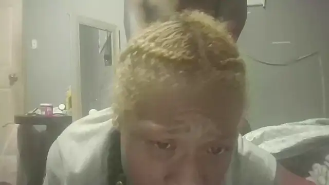 Snapshot of Tishrella6 chatting on April 5, 2026, 10:45 am Tishrella6 online show from April 5, 2026, 10:45 am