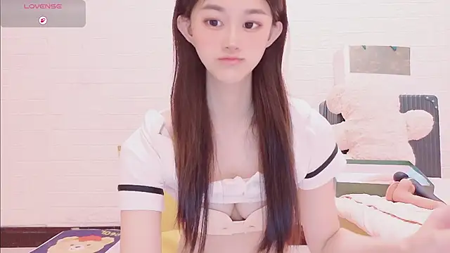 marina-cutegirll online show from February 8, 2026, 7:06 pm