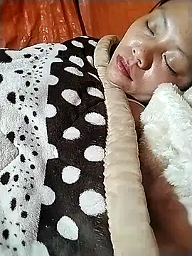 venu00 online show from November 5, 2025, 4:51 pm