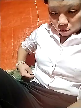 venu00 online show from November 13, 2025, 6:12 am