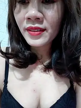 Snapshot of Singlemom69x chatting on May 23, 2026, 1:11 am Singlemom69x online show from May 23, 2026, 1:11 am