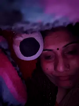 Snapshot of Rakhi99x chatting on November 13, 2025, 6:07 pm Rakhi99x online show from November 13, 2025, 6:07 pm