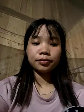 Ngoc-bbi online show from October 2, 2025, 2:35 pm