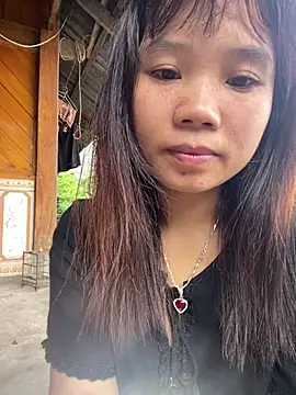 Ngoc-bbi online show from April 20, 2026, 12:35 am