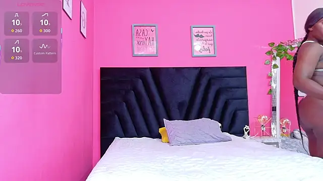 SweeterChocolate online show from October 17, 2025, 3:42 am