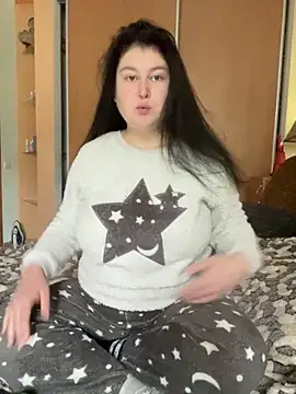 DazzzlingDame online show from October 1, 2025, 6:30 am