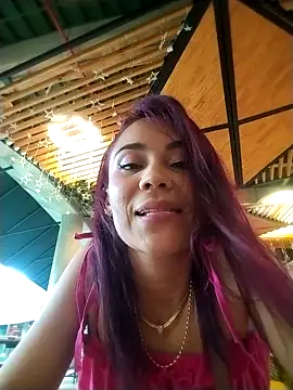 dulcelatin21 online show from November 16, 2025, 9:20 pm