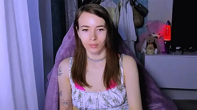 ZoyaMill online show from November 28, 2025, 5:54 am