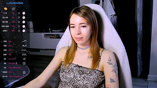 ZoyaMill online show from February 26, 2026, 6:56 am