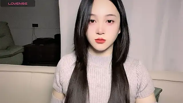 woaiqinqin online show from November 18, 2025, 4:33 pm