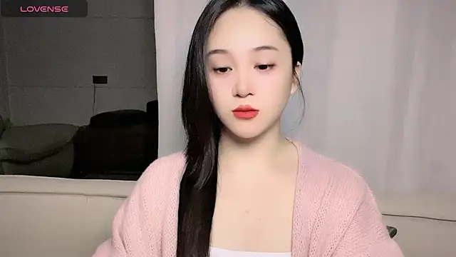 woaiqinqin online show from November 19, 2025, 3:45 pm