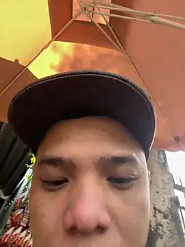 letruong6879 online show from April 4, 2026, 4:00 am