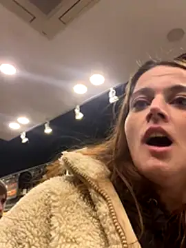 Snapshot of kittykatbean chatting on November 25, 2025, 11:10 am kittykatbean online show from November 25, 2025, 11:10 am