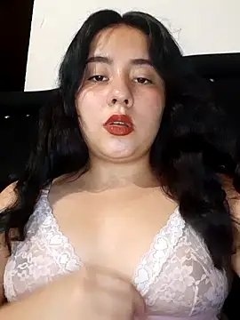 Yuli-27 online show from February 12, 2026, 3:23 am