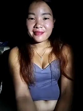 lylylove online show from September 23, 2025, 12:52 pm