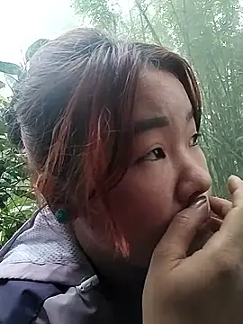 lylylove online show from December 15, 2025, 1:10 am