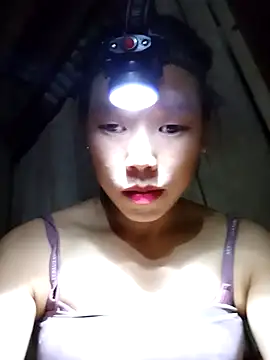 Ngocmi909 online show from October 18, 2025, 12:39 pm