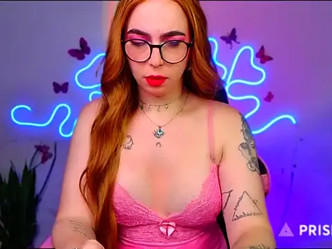 VIckSexyDoll online show from October 7, 2025, 5:10 pm