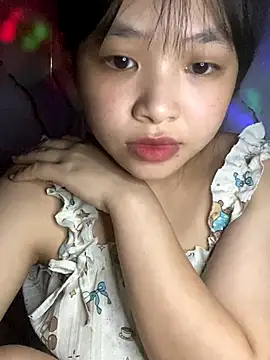 candy   123 online show from October 10, 2025, 2:49 pm