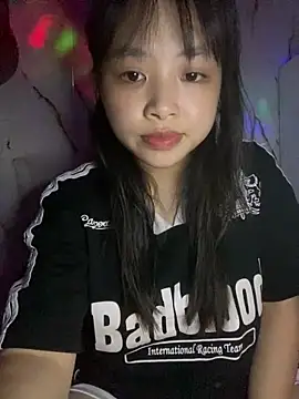 candy   123 online show from October 17, 2025, 2:19 pm