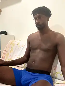 Snapshot of JuicyBlackD83 chatting on November 10, 2025, 6:01 am JuicyBlackD83 online show from November 10, 2025, 6:01 am