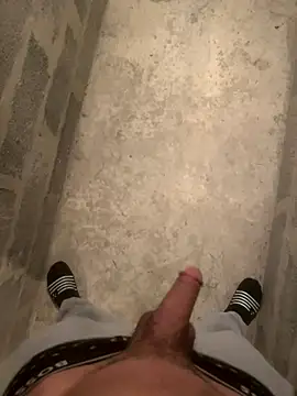 Snapshot of Itabig chatting on October 27, 2025, 8:35 pm Itabig online show from October 27, 2025, 8:35 pm