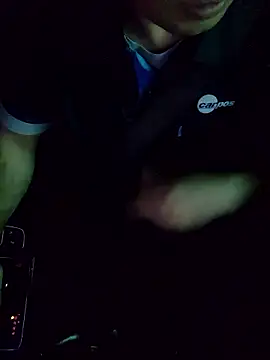 anggllaaa online show from November 1, 2025, 8:49 am