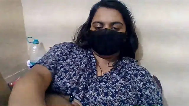 Snapshot of Vaani_Singha chatting on June 15, 2026, 7:05 pm Vaani Singha online show from June 15, 2026, 7:05 pm