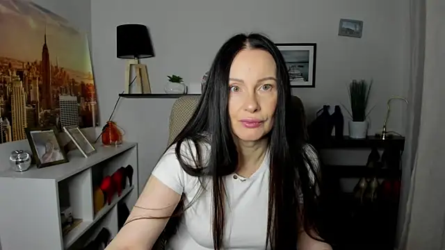 Velvet Jasmine online show from February 13, 2026, 6:20 am