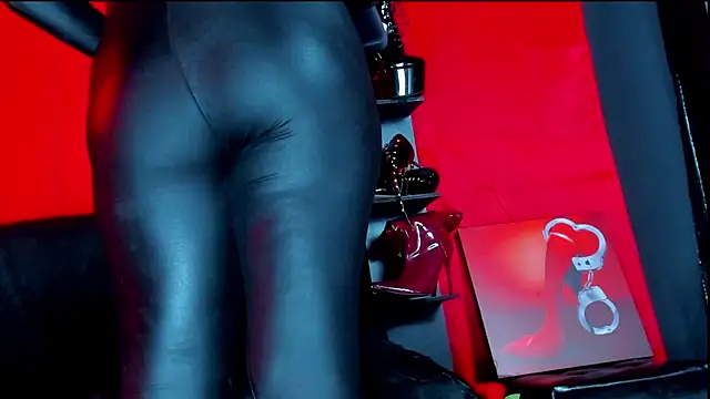 ArtemisaStone online show from December 15, 2025, 12:15 am