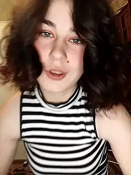 ToryTayler online show from September 29, 2025, 2:44 pm