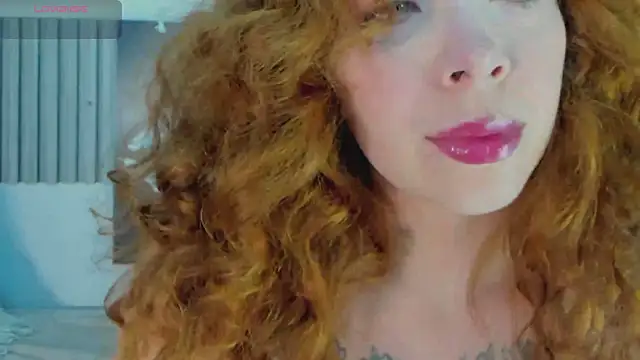 HelenaCole- online show from November 15, 2025, 10:04 pm