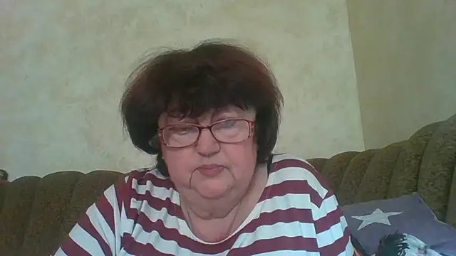 MilaSky5303 online show from September 20, 2025, 1:23 pm