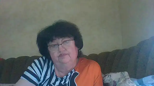 MilaSky5303 online show from December 1, 2025, 3:39 pm