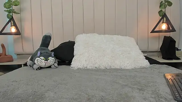 CandyGomez online show from October 12, 2025, 5:17 am