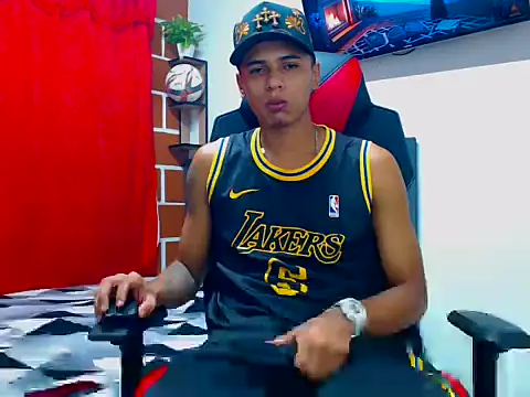 Snapshot of cristian_tayron1 chatting on July 5, 2026, 4:19 am cristian tayron1 online show from July 5, 2026, 4:19 am