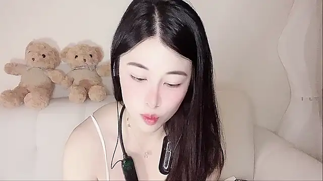 LuLu-Moon online show from September 23, 2025, 1:03 pm