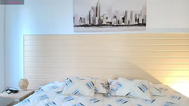 GabiHills online show from November 29, 2025, 6:55 pm