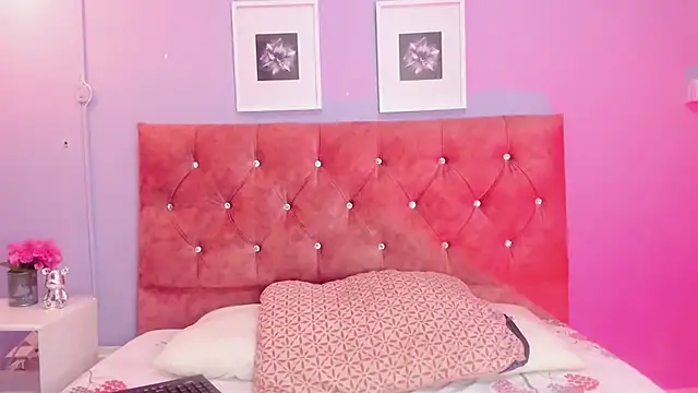 GabiHills online show from April 19, 2026, 2:00 am