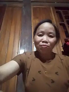  YooY  online show from September 10, 2025, 12:16 pm