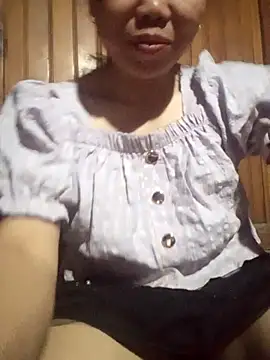  YooY  online show from September 11, 2025, 2:28 pm