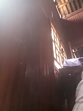  YooY  online show from October 13, 2025, 3:39 am